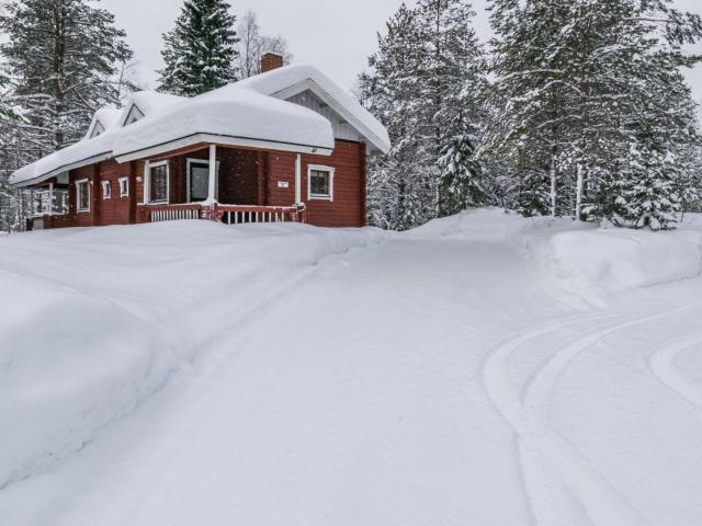 Holiday Home Lomapesä 10a by Interhome