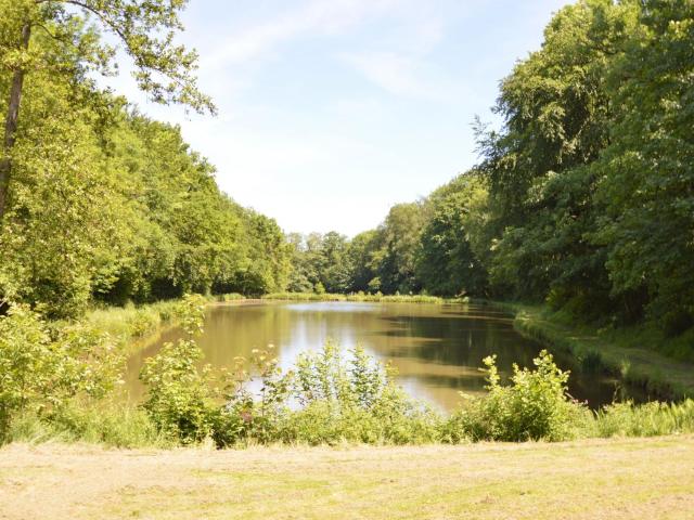 Holiday home in Rosee next to a lake and forest