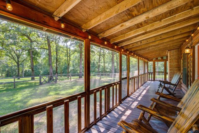 Anglers Cabin Direct Lake Fork Access, By Marina