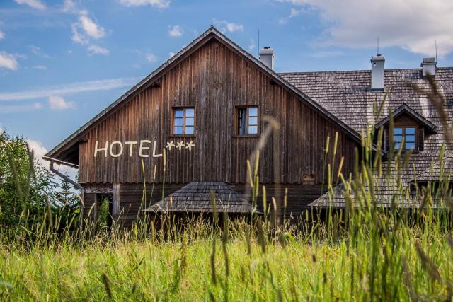 Karczma Regionalna Hotel GOŚCINNA CHATA