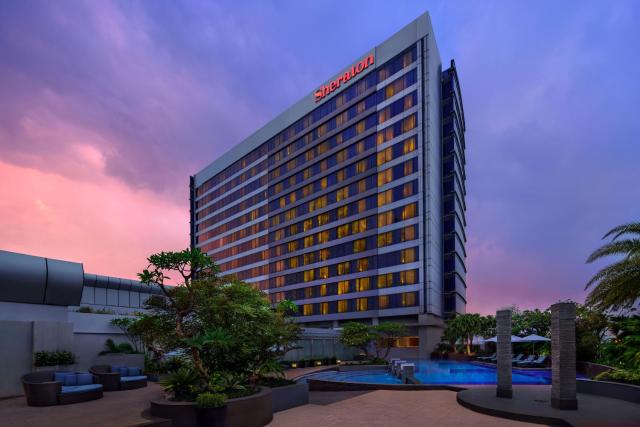 Sheraton Grand Jakarta Gandaria City Hotel