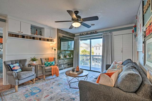 Eclectic Condo with Balcony 1 Block to Beach!