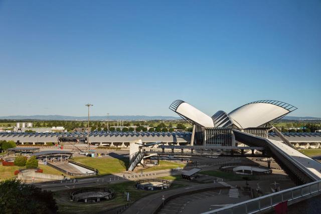 Moxy Lyon Airport