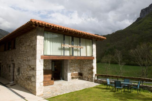 Apartamentos Rurales El Lleron