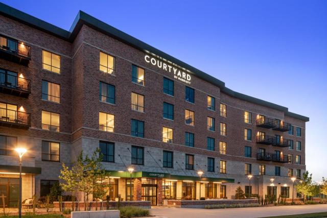 Courtyard by Marriott Houston Northeast