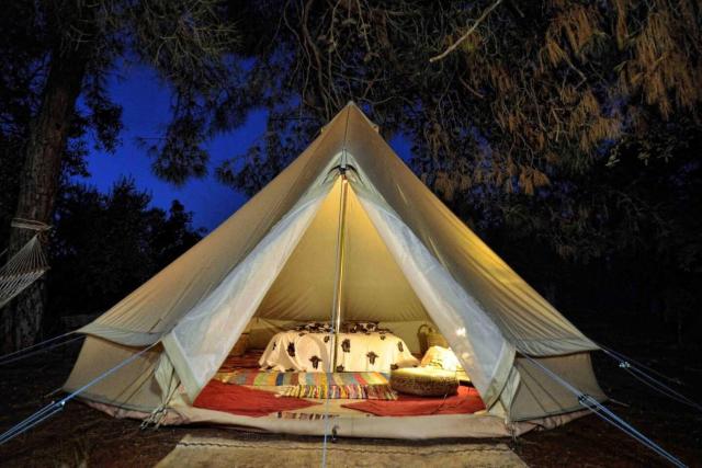 Glamping at a Lovely Tent in Skiaxtro- Marathopoli