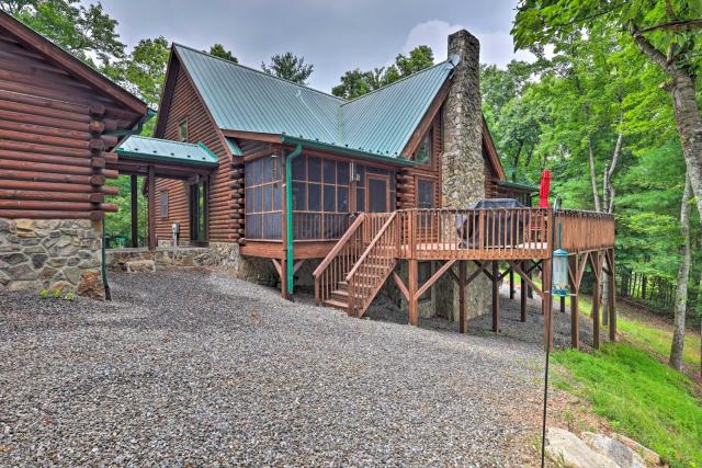 Purlear Luxury, Spacious Log Cabin with Mtn Views!