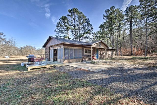 Secluded Boles Home Near River Pets Welcome!