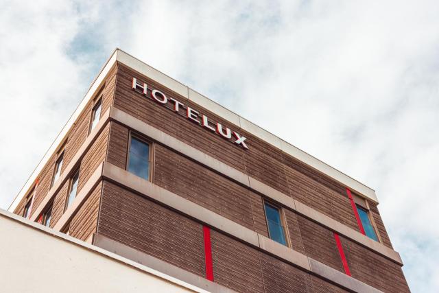 HOTELUX Amsterdam Airport Hotel