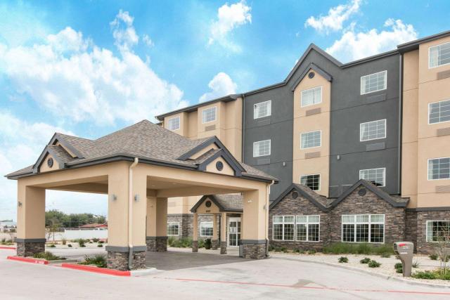 Microtel Inn & Suites by Wyndham Lubbock