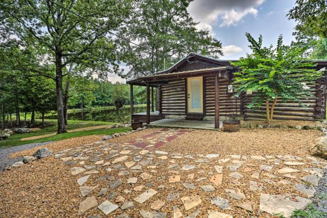 1950s Serenity Pond Cabin with View Peace and Quiet!