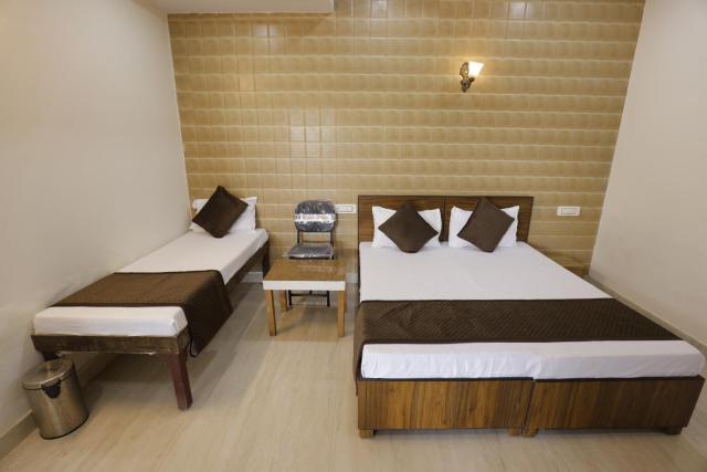 Basil Inn Home Stay Walking Distance From Taj Mahal Agra