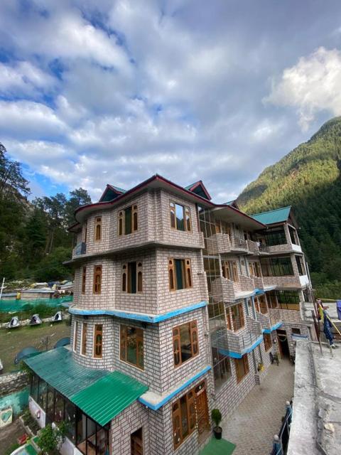 Majestic Mountain Bhaiji Guest House