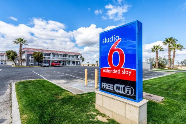 Studio 6-Buttonwillow, CA