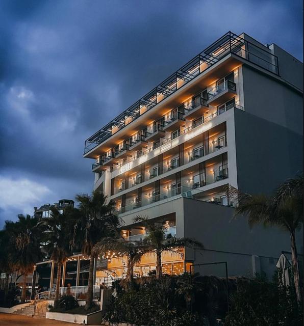 AMR Hotel - Durres