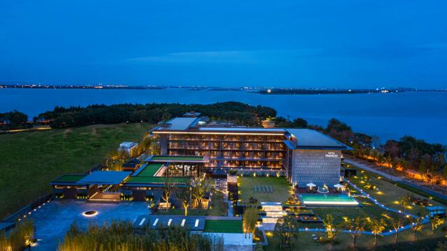 Hotel Indigo Suzhou Yangcheng Lake, an IHG Hotel