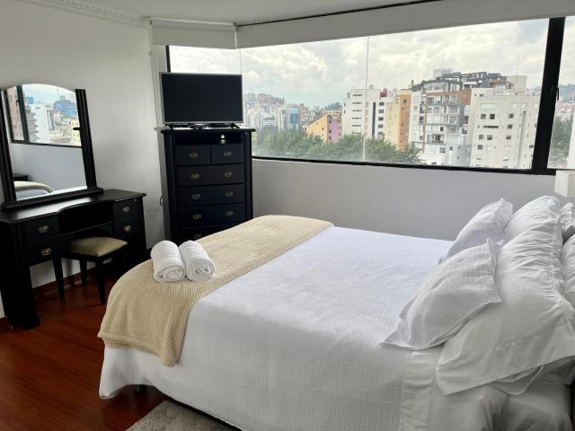 Suite amoblada con aparcamiento privado excelente vista y ubicación! Sector La Carolina