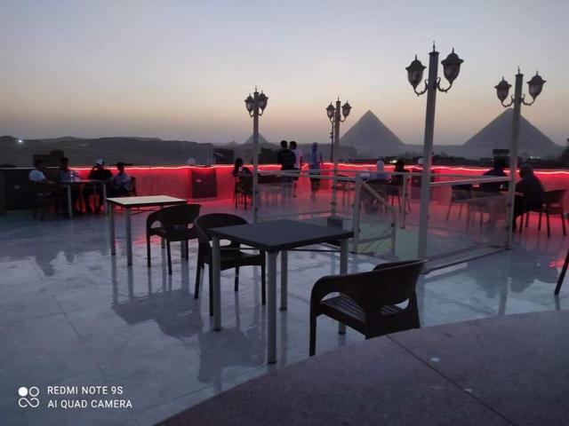 Khufu Pyramids Hotel