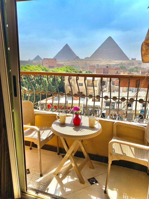 Ramses Pyramids View Apartment