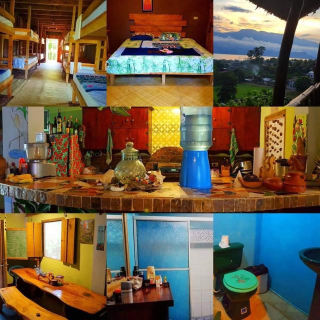 Hostal Azul del Lago