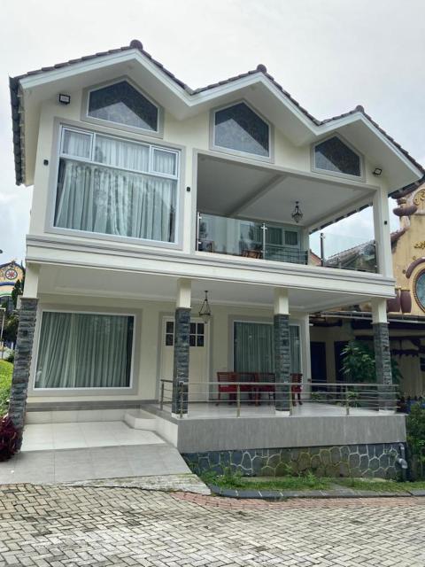 Villa Dalia Puncak Na6-18