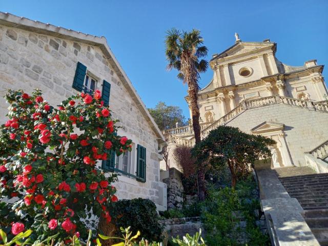 Romantic stone house by the sea ****