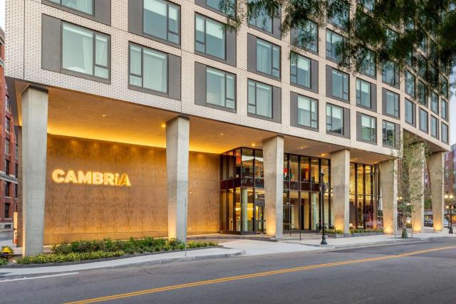 Cambria Hotel Boston Downtown - Seaport