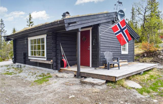 2 Bedroom Cozy Home In Eggedal