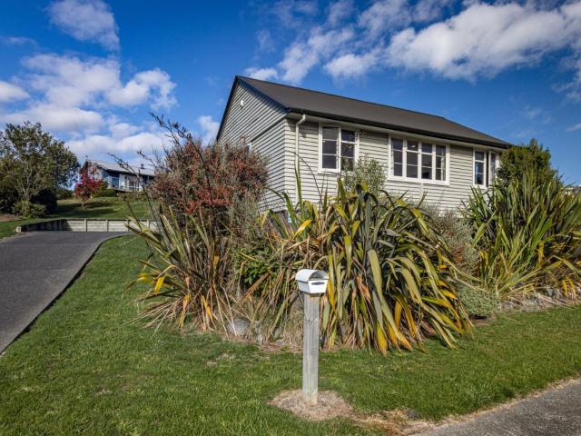 Drasko's Den - Ohakune Holiday Home