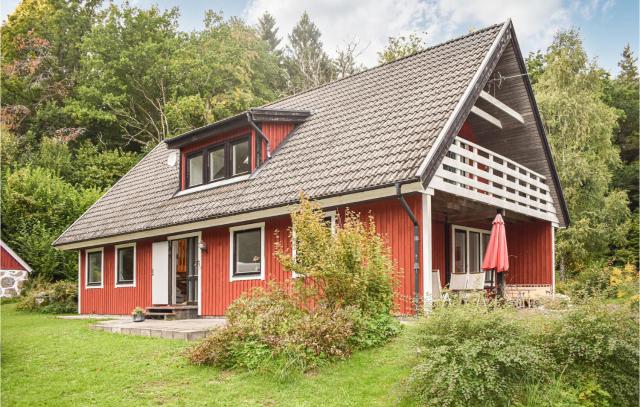 4 Bedroom Lovely Home In Näsum