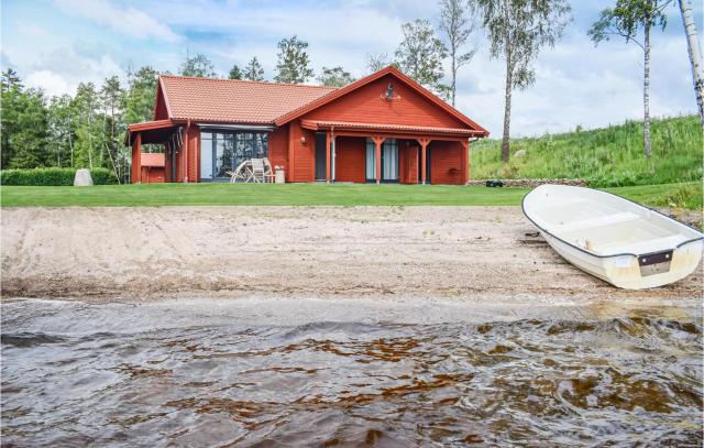 Nice Home In Månsarp With Lake View