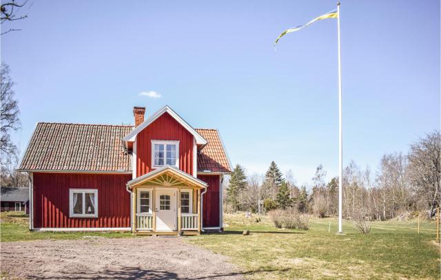 Stunning Home In Ödeshög With Wifi