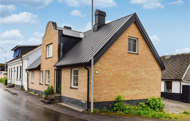 4 Bedroom Cozy Home In Smedstorp