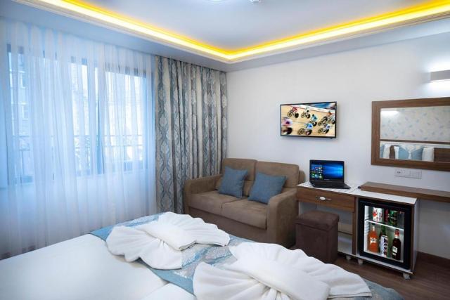 Room in Guest room - Lika Hotel - Superior Double or Twin Room - Luxury in Istanbul Center