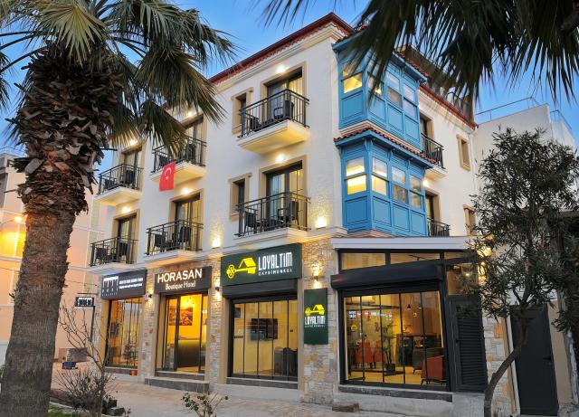 Çeşme Horasan Hotel