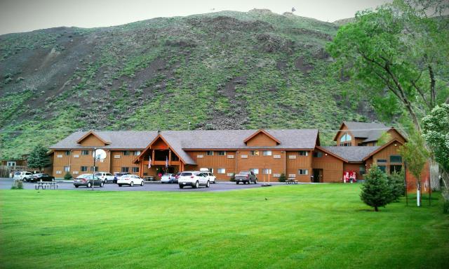 Yellowstone Village Inn and Suites