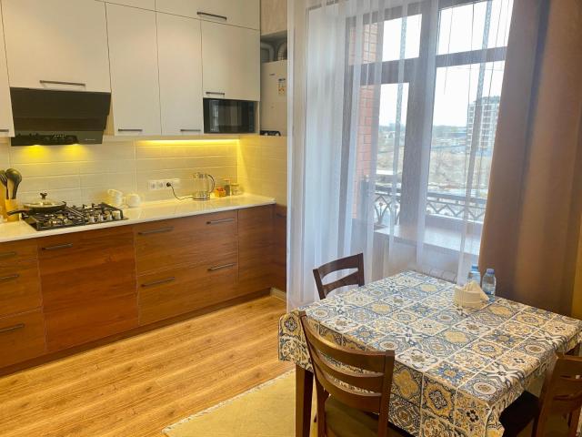 Spacious Apartment in New Building, Near the City Center and Airport