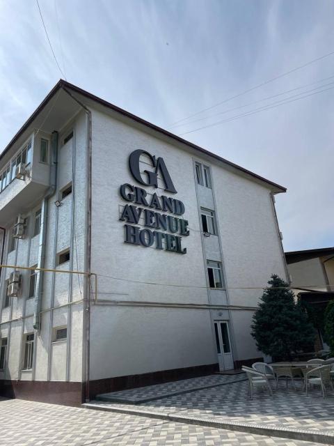 Grand Avenue Hotel