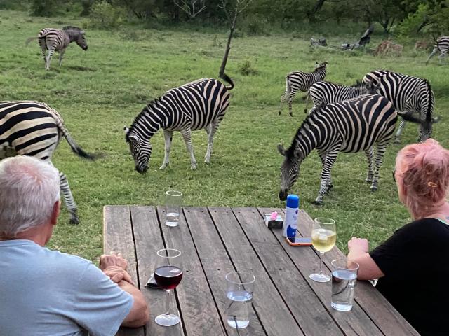 Sunset Lodge & Safaris