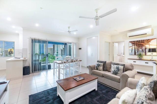 Your Keys to Larrakeyah Coastal Comfort with Pool