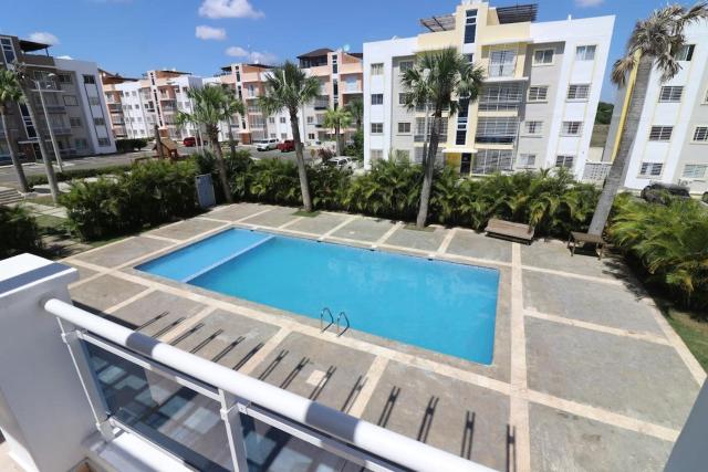 3 BR apartment - READY for your stay WIFI Pool Great Location