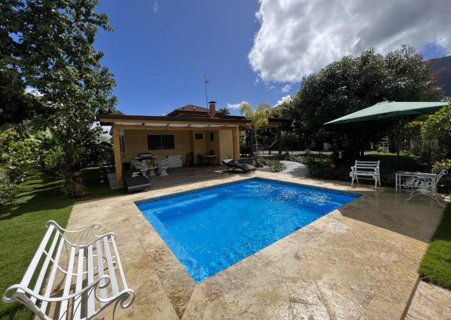 Villa Rosalía Jarabacoa con Piscina Climatizada