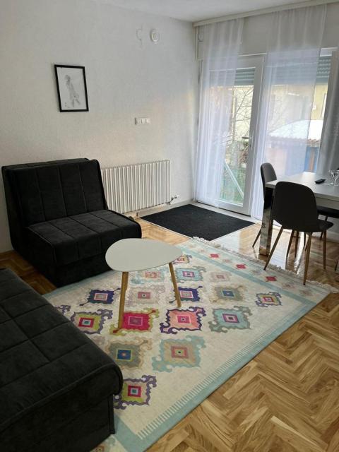 Sarajevo-Hotonj Apartman