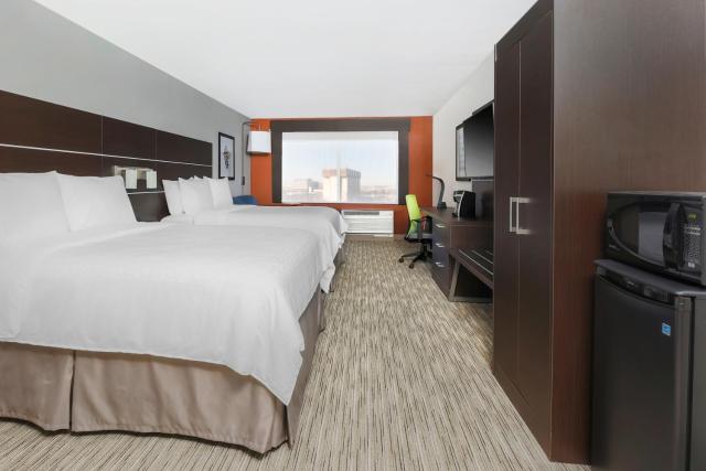 Holiday Inn Express & Suites Chicago O'Hare Airport, an IHG Hotel