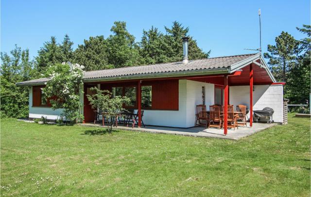 Awesome Home In Samsø With Kitchen