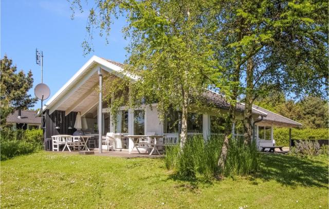 Amazing Home In Samsø With Kitchen