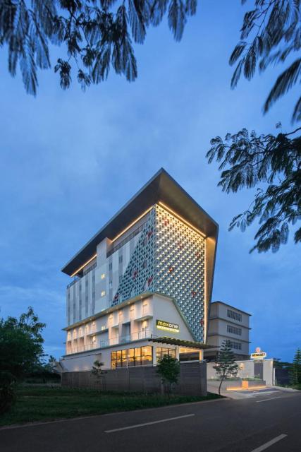 MaxOneHotels at Kota Harapan Indah-Bekasi