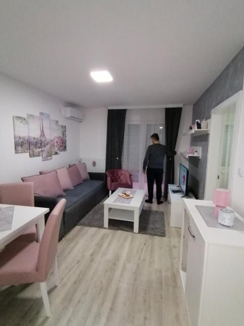 Apartman Tajna