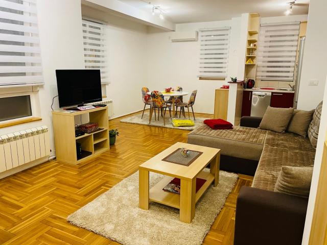 Jolly Apartment - Belgrade