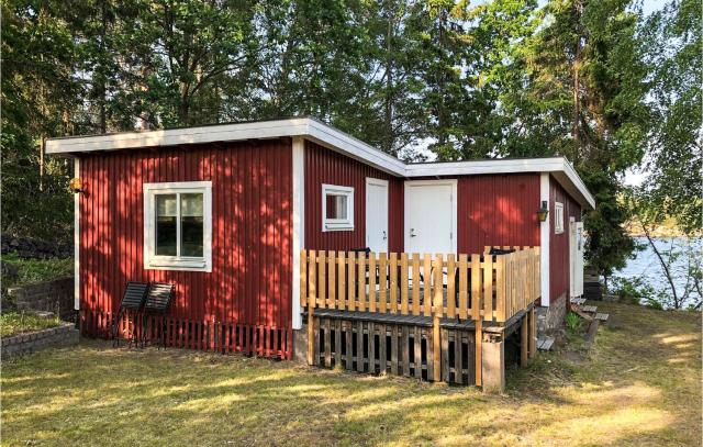 2 Bedroom Cozy Home In Västervik